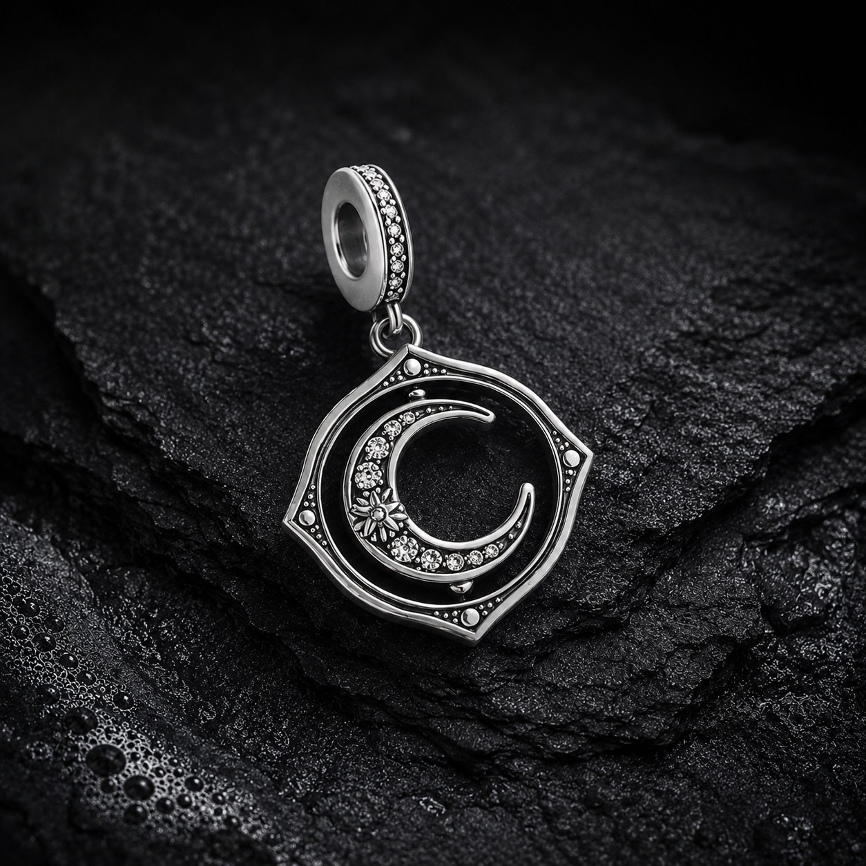 LUNA — Silver Charm